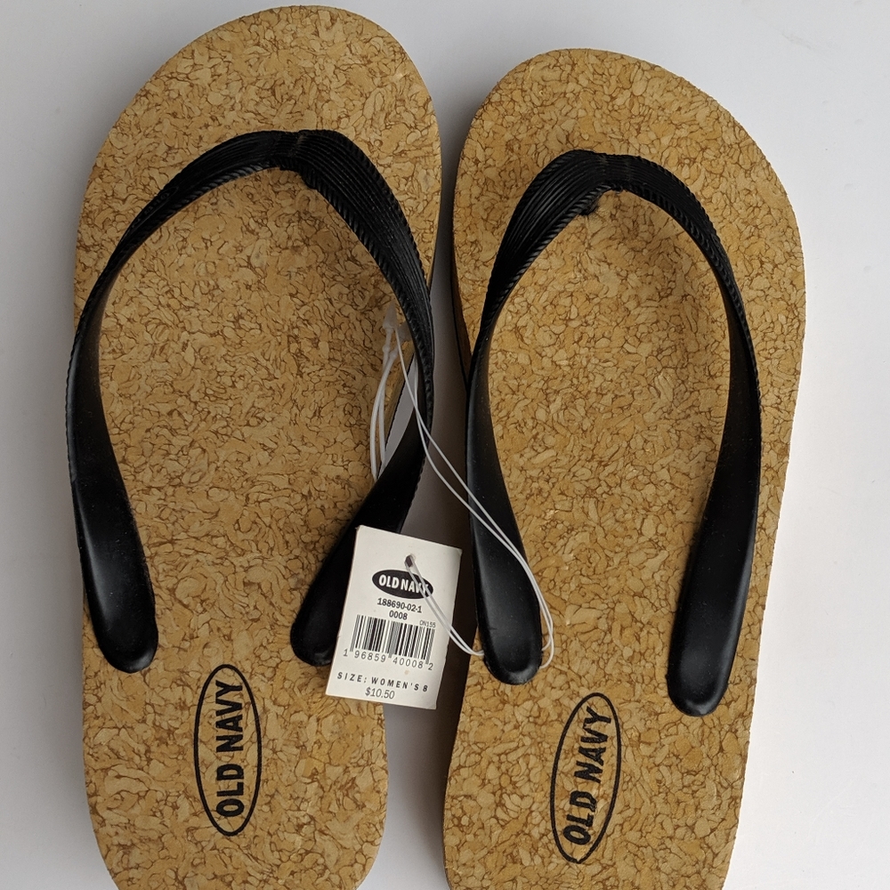 Old navy women's flip flops size 8 New